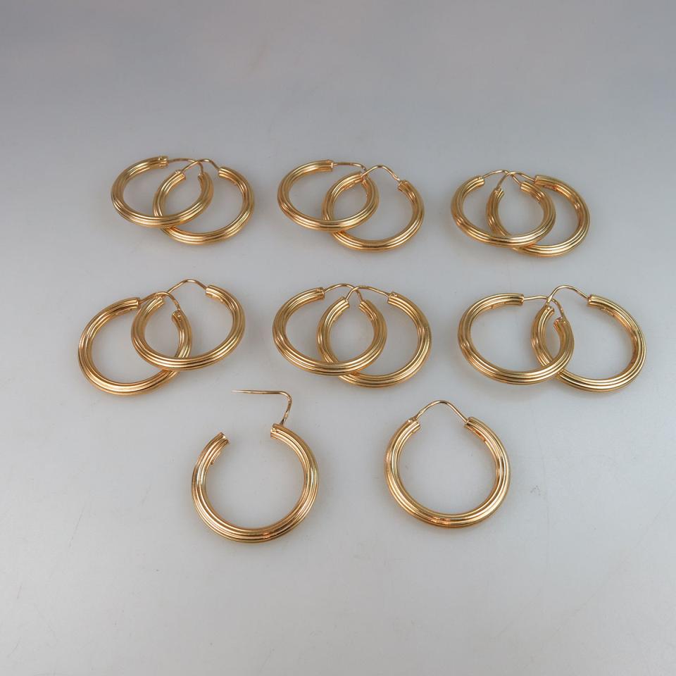 7 Pairs Of Italian 18k Yellow Gold Hoop Earrings