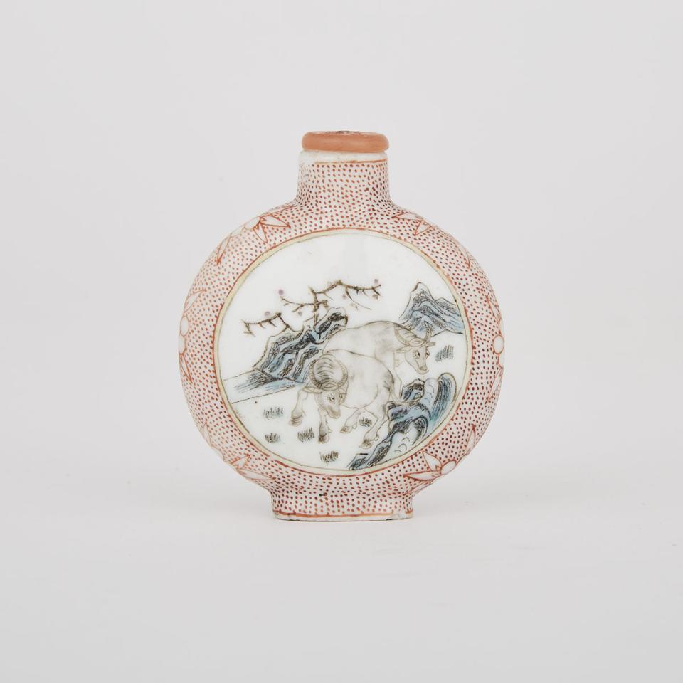A Porcelain ‘Legendary Horse’ Snuff Bottle, 19th Century