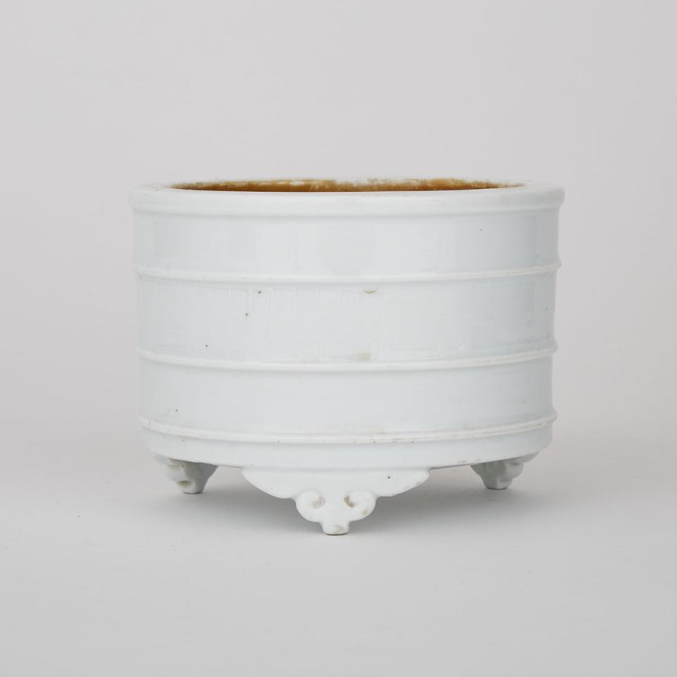 A Dehua Blanc de Chine Cylindrical Tripod Censer, 18th Century
