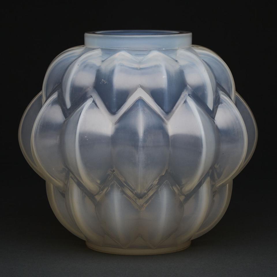 ‘Nivernais’, Lalique Moulded Opalescent Glass Vase, c.1930