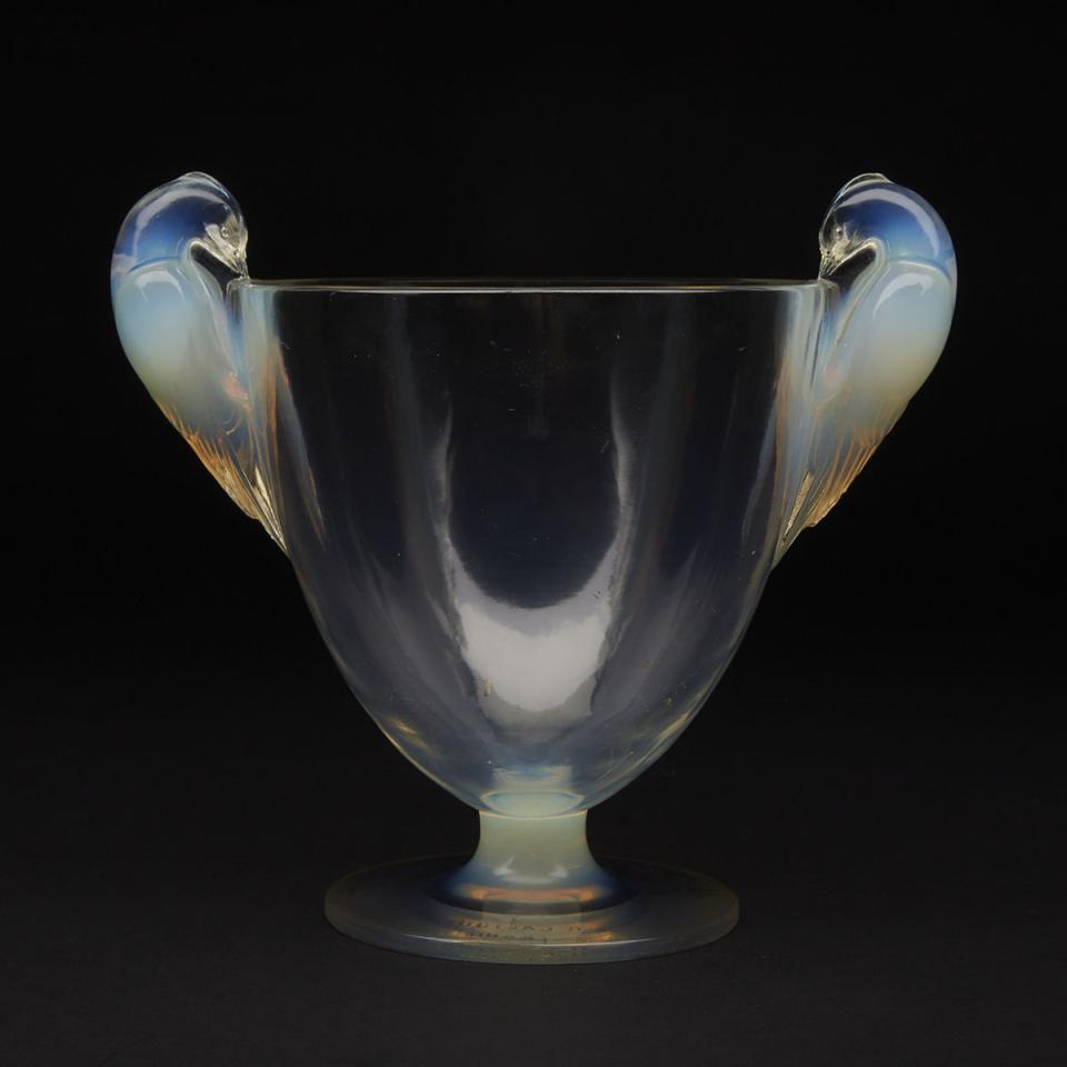 ‘Ornis’, Lalique Moulded Opalescent Glass Vase, c.1930