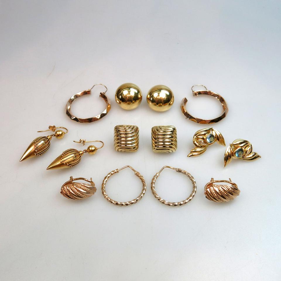 7 Various Pairs Of Yellow Gold Earrings