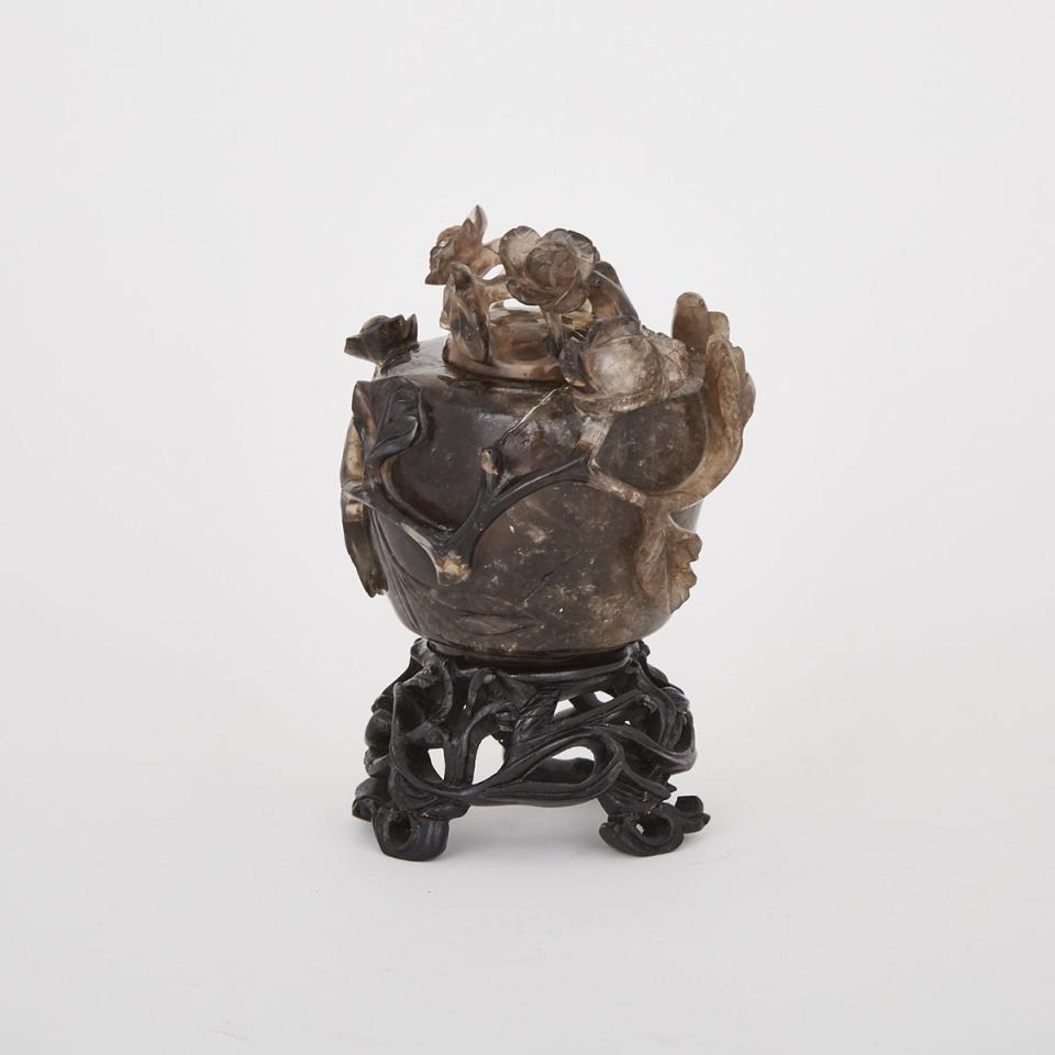 A Tea-Coloured Rock Crystal Jar and Cover, Late Qing Dynasty