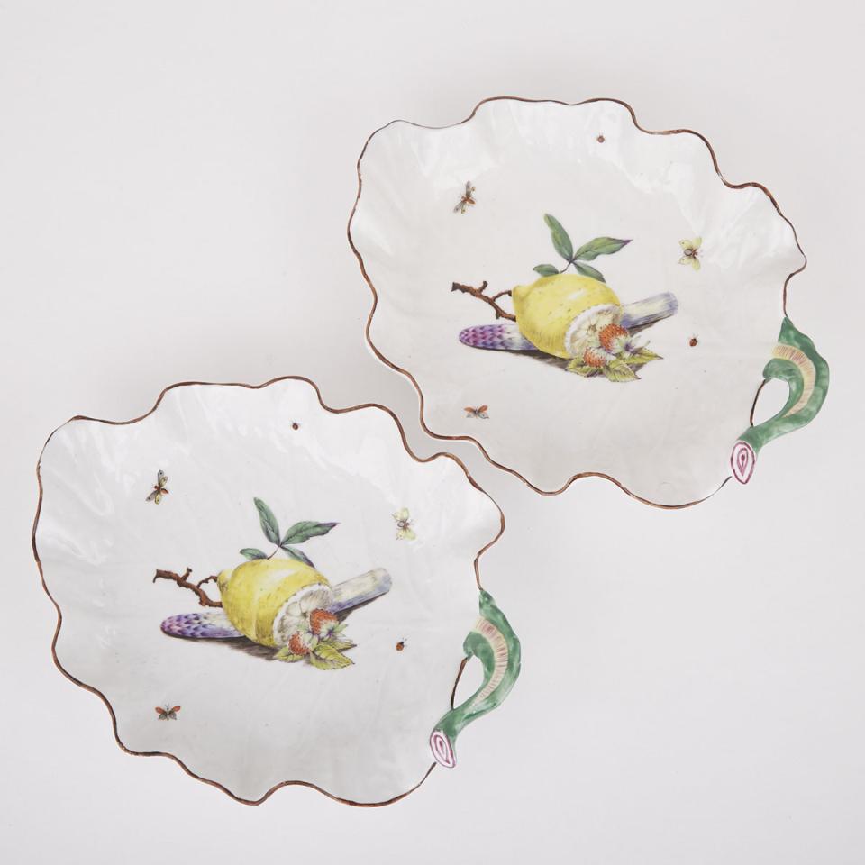 Pair of Continental Porcelain Leaf Dishes, probably Samson, late 19th century