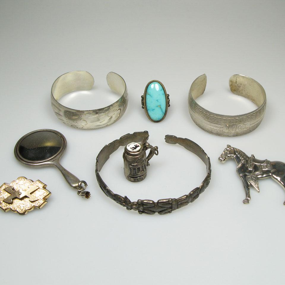 Small Quantity Of Gold-Filled, Silver And Silver-Plated Jewellery