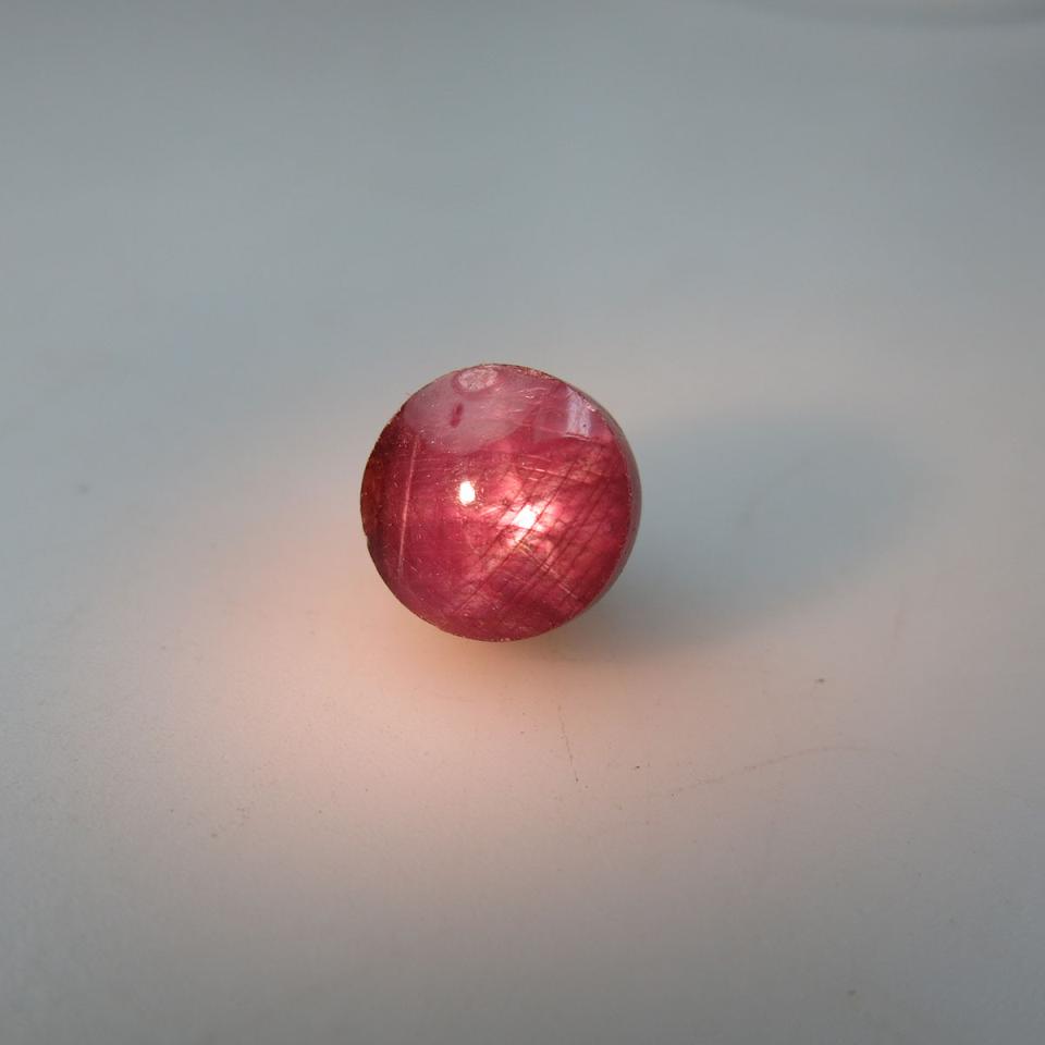 Round star ruby cabochon (14.48ct.)