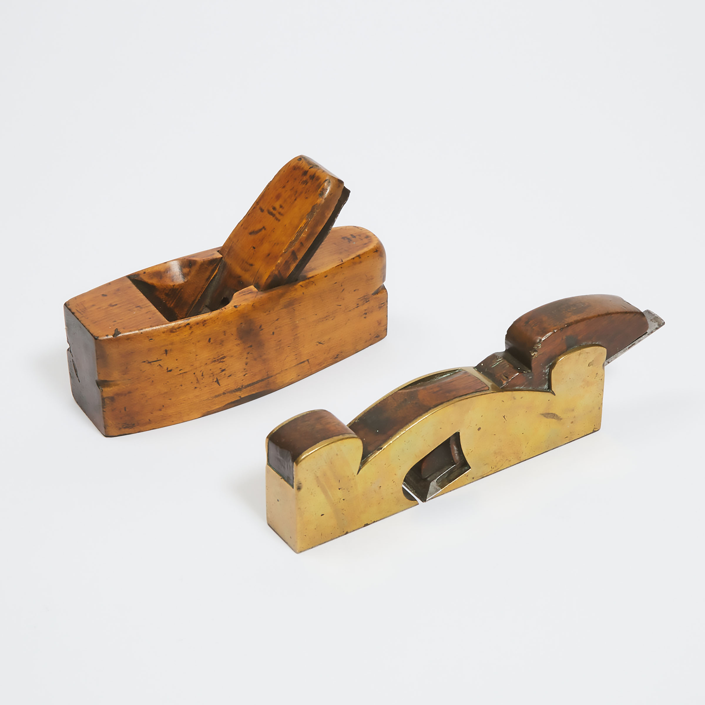 English Brass and Oak Shoulder Plane by James Howarth, Clerkenwell, London, together with a Maple Block Plane, mid 19th century