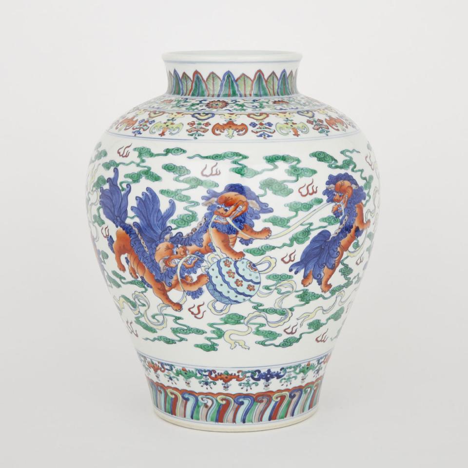 A Large Doucai Vase