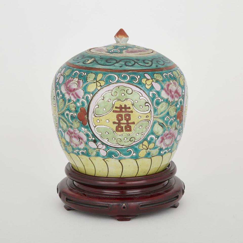 A Green ‘Shuangxi’ Covered Jar
