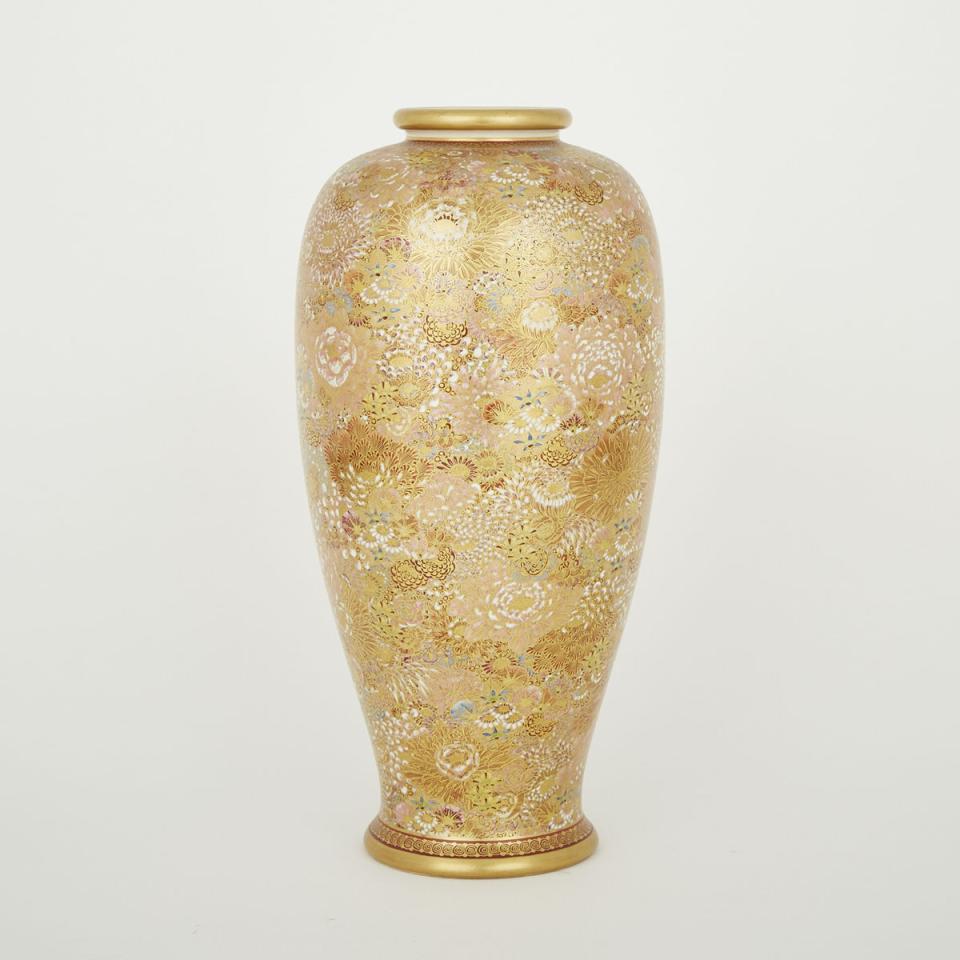 A Large Millefleur Satsuma Vase 