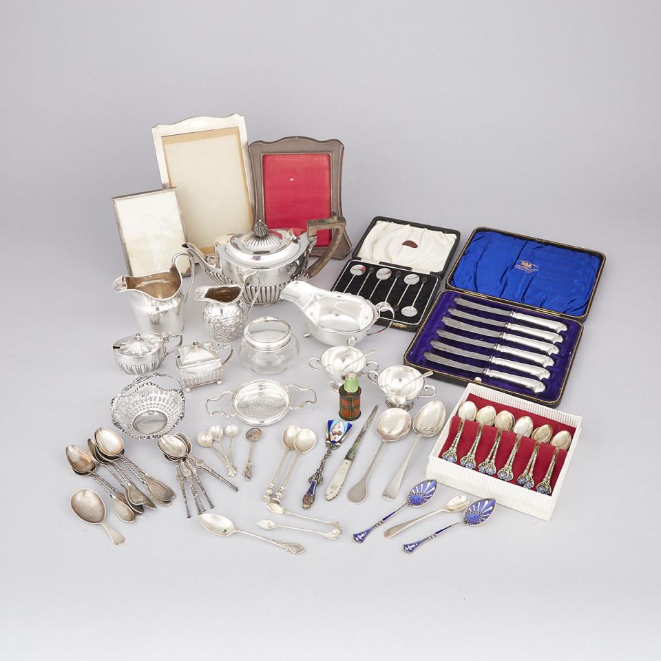 Group of Mainly English Silver, late 18th/20th century