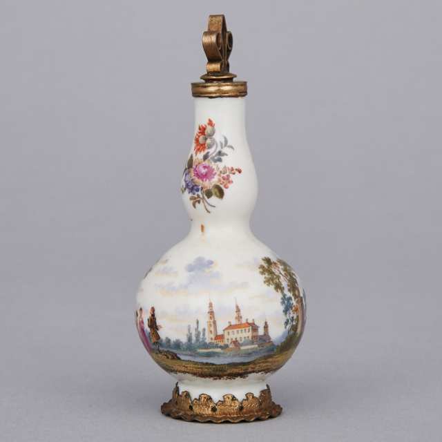 Meissen Double Gourd Form Scent Bottle, mid-18th century