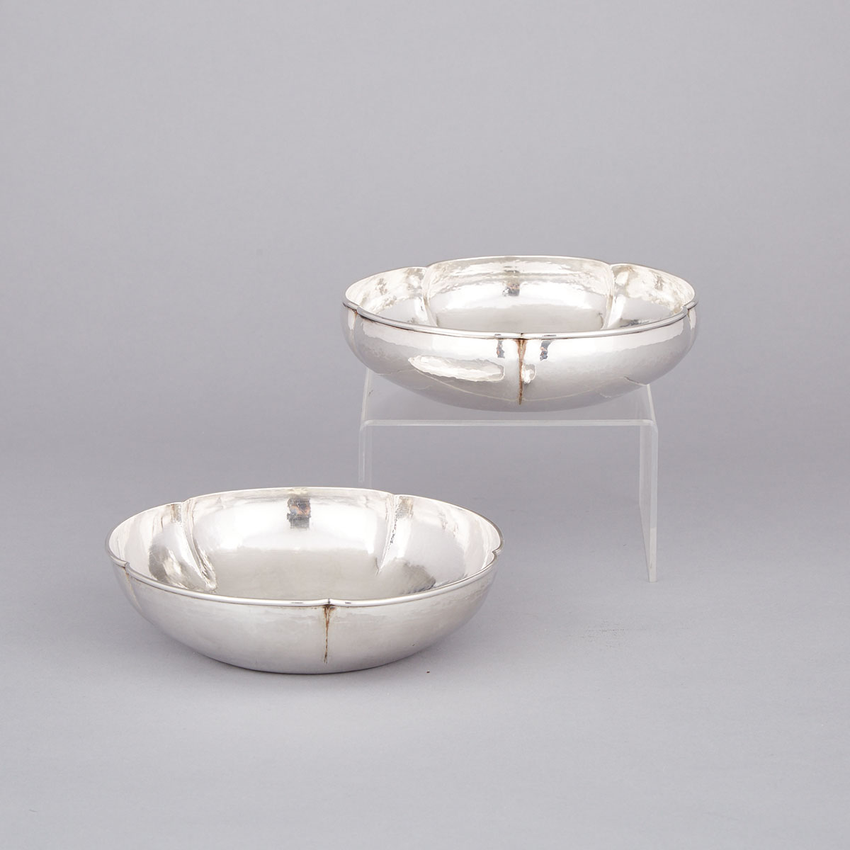 Pair of American Arts & Crafts Silver Bowls, The Kalo Shop, Chicago, Ill., early 20th century