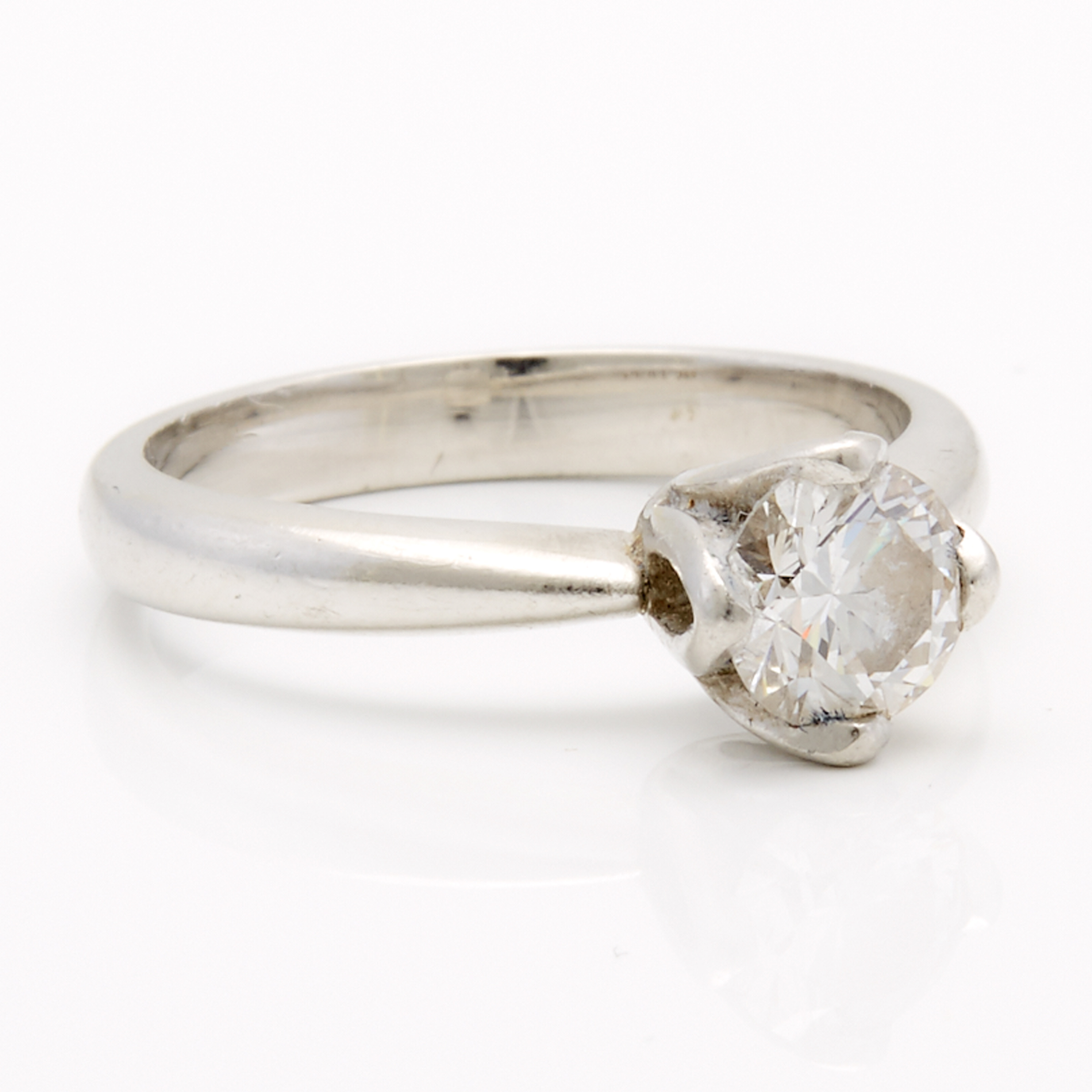 Platinum Ring set with a brilliant cut diamond (approx. 1.00ct.)