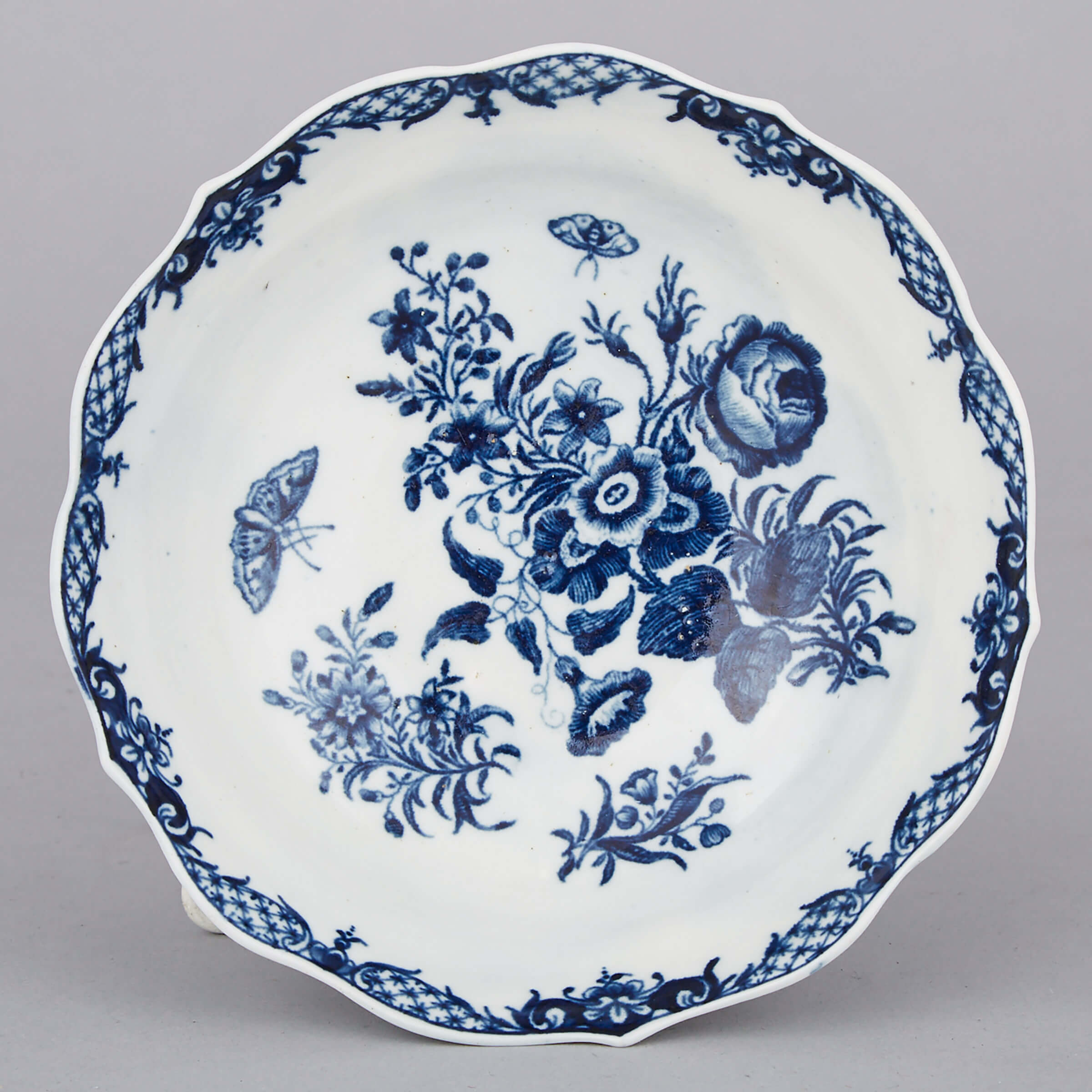 Worcester Blue Printed ‘Three Flowers’ Small Dish, c.1775