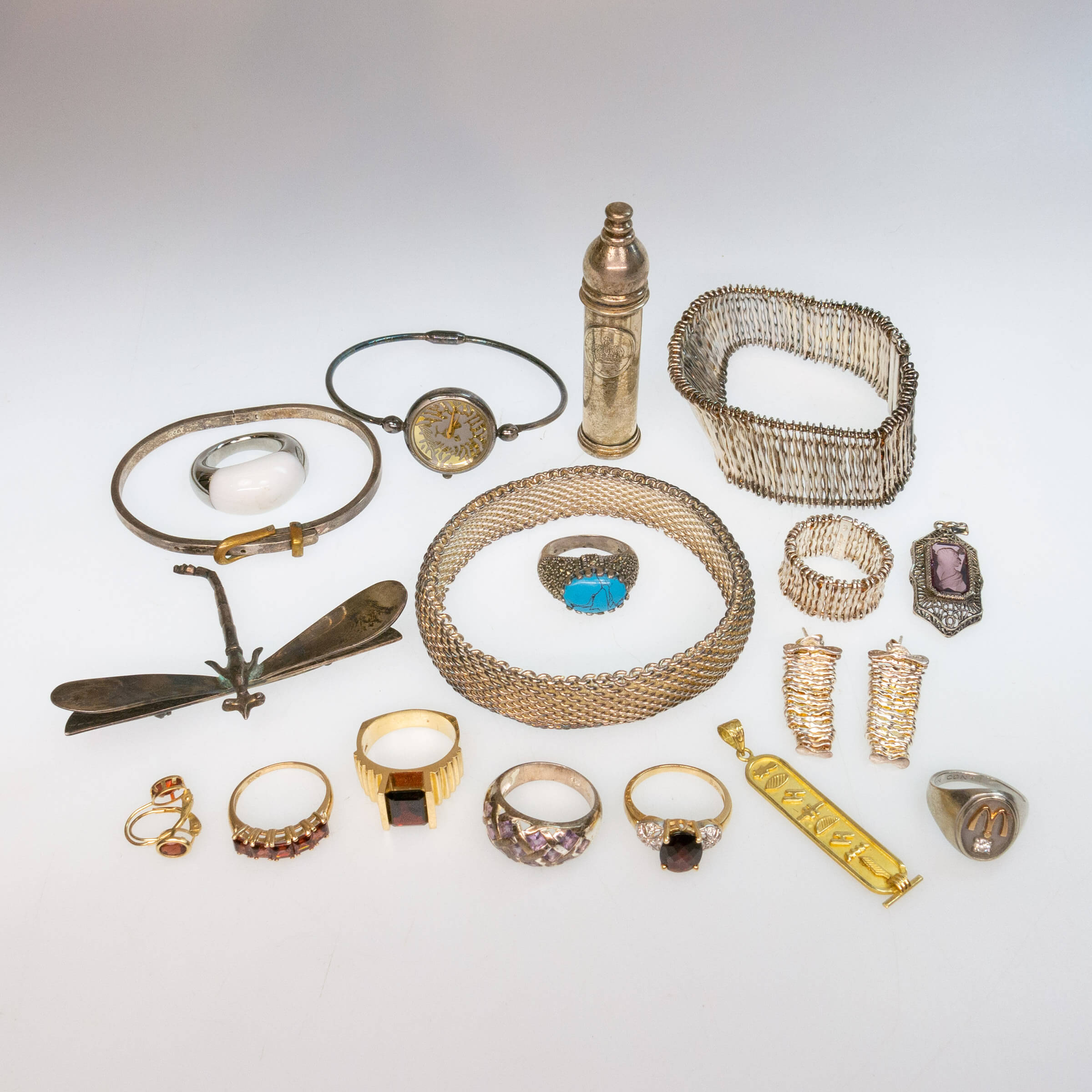 Small Quantity Of Gold Silver And Costume Jewellery