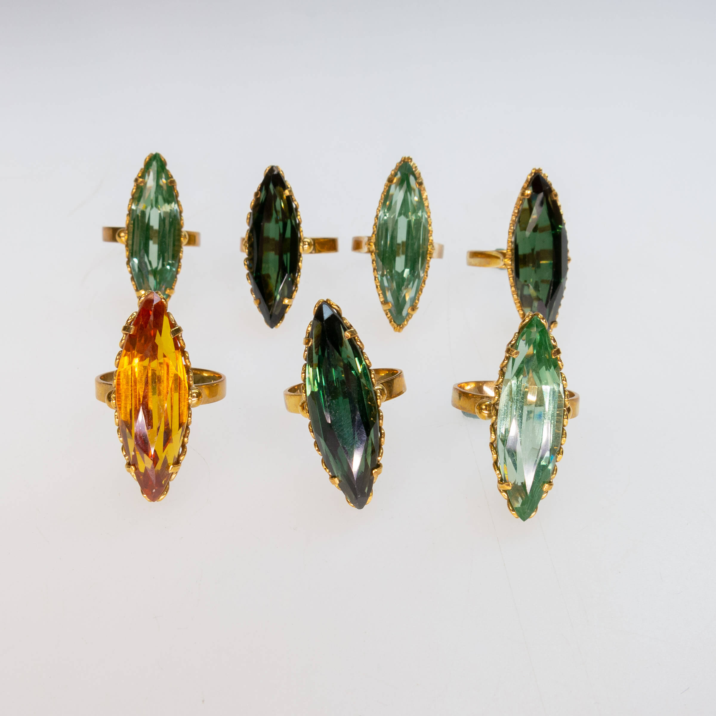 7 x 18k Yellow Gold Rings