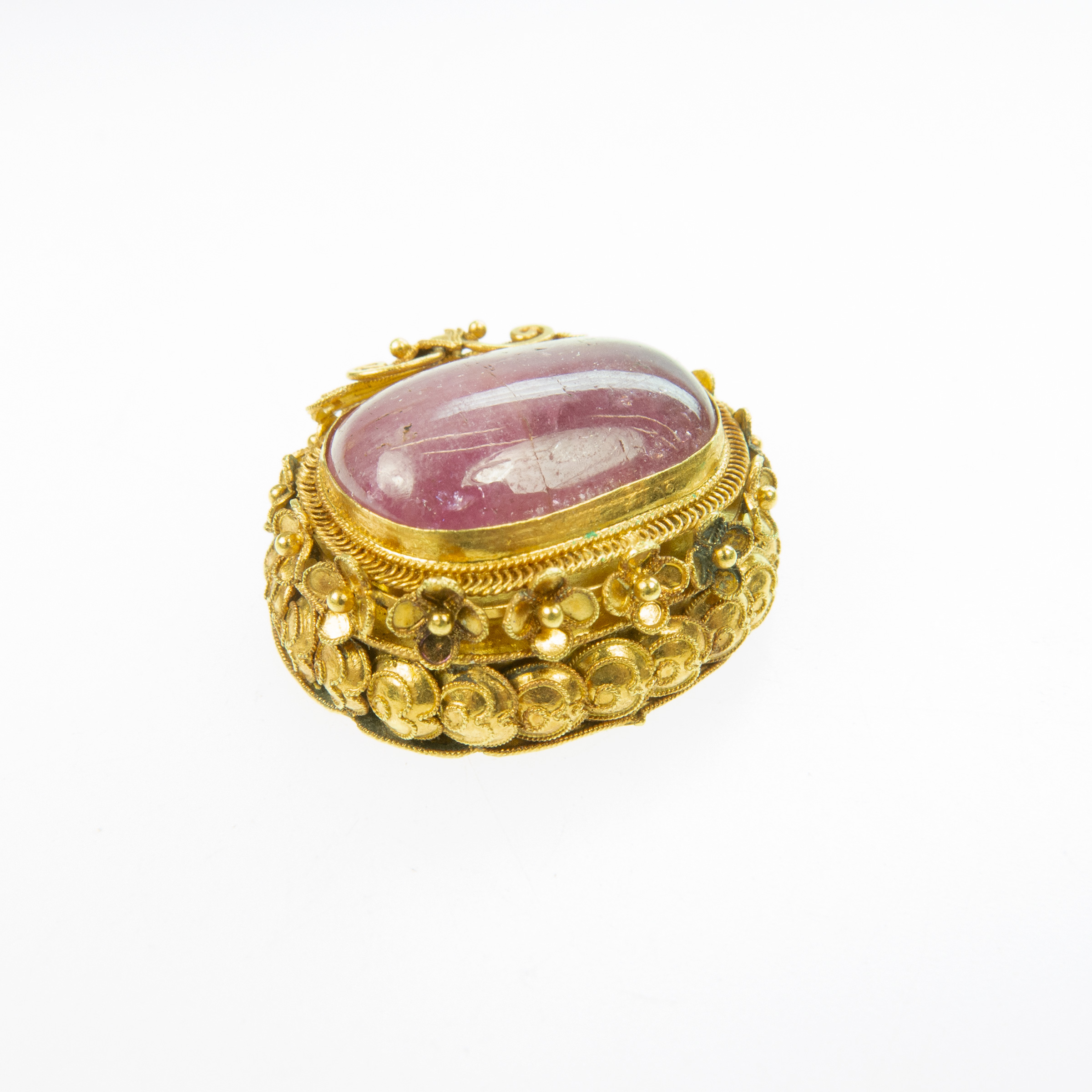 Ornate High Karat Gold Jewellery Fragment