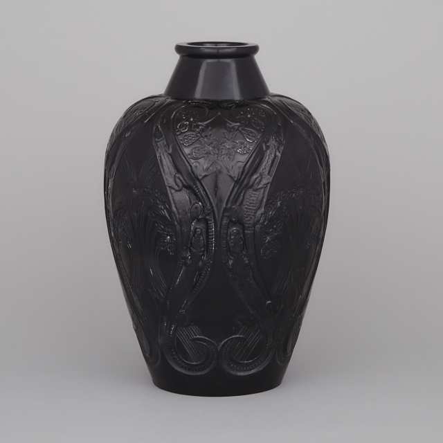 ‘Lézards et Bluets’, Lalique Moulded Black Glass Vase, c.1920
