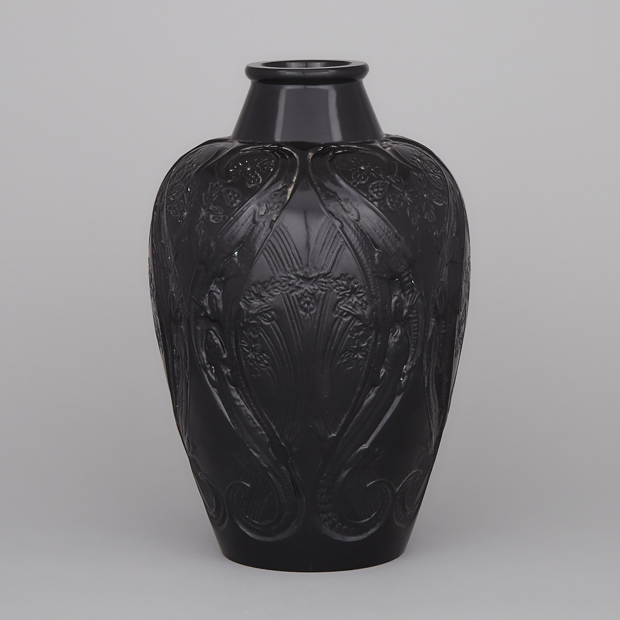 ‘Lézards et Bluets’, Lalique Moulded Black Glass Vase, c.1920